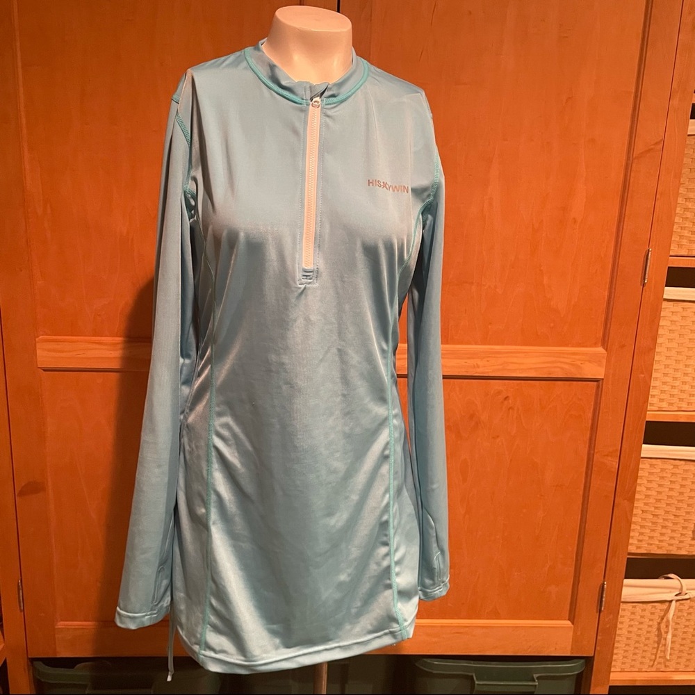 NWT Hiskywin UV protected quarter zip top